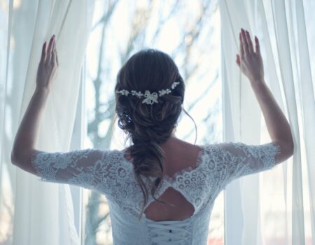 Suknie na Ślub Cywilny: Jak Wybrać Idealny Strój na Ten Wyjątkowy Dzień